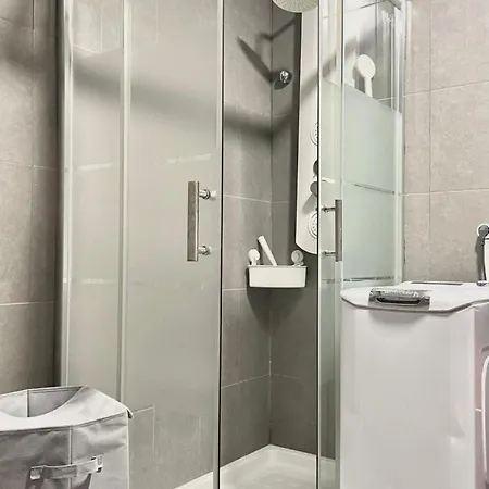 In Avenida Alay, 2 Apartment