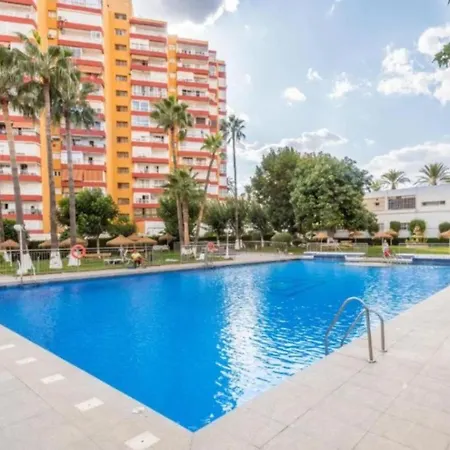 In Avenida Alay, 2 Apartment Benalmadena