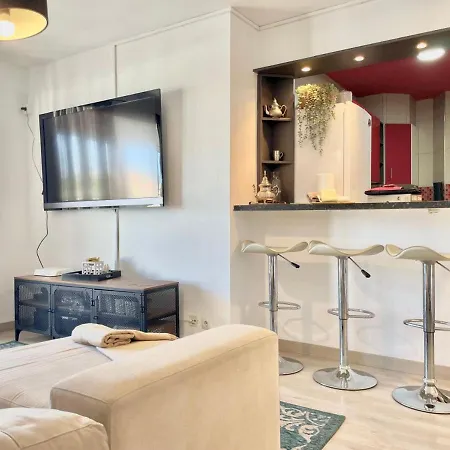Apartment In Avenida Alay, 2 *